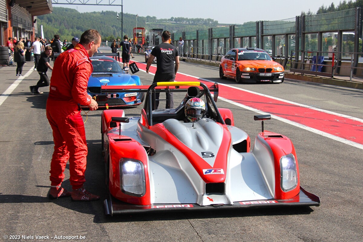 Spa Euro Race: Idola Motorsport Praga R1 te sterk voor de concurrentie ...