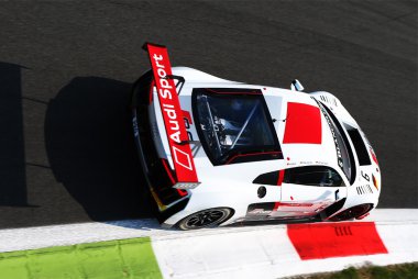 Phoenix Racing - Audi R8 LMS