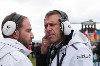 Bart Mampaey (r.)