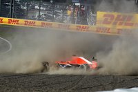 Jules Bianchi crasht bij de start