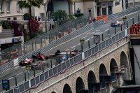 Crash tijdens openingsronde tweede race FREC