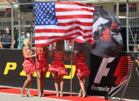 F1 grid girls