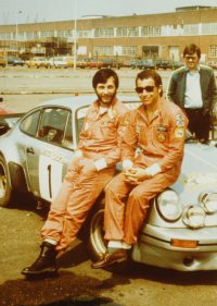 Gustavson (rechts) met Georges Van Oosten