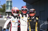 Hubert, Russell en Aitken