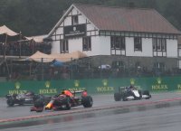 Max Verstappen leidt in de  Formule 1 GP van België 2021