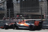 Crash Stoffel Vandoorne - McLaren