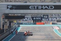 Isack Hadjar stil op de grid