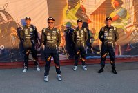 Peter Guelinckx, Stienes Longin, Bert Longin & Stijn Lowette