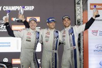 Ogier-Latvala-Mikkelsen op podium