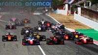 Start 2020 Formula 2 Feature Race Spanje