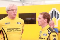 Jaap van Lagen met ingenieur Marco Calovolo