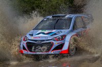 Neuville - Hyundai i20 WRC