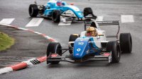 Robert Shwartzman voor Max Defourny