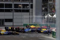Veel schade tijdens race 1