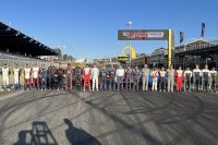 Marcello Lotti te midden TCR Australia en TCR World Tour-rijders