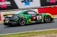 Porsche Cayman GT4 RS VR Racing by NGT