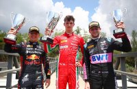 Formule 2 podium hoofdrace Barcelona