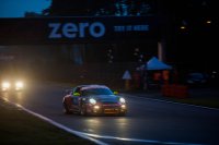 Skylimit Yokohama Race Team - Porsche 997 GT4