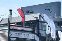 Hittegolf over het circuit