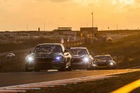 BMW Racing Cup_Racen bij zonsondergang levert sfeervolle plaatjes op