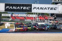 Start race 1 GT4 European Series @ Misano