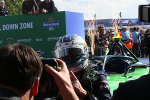 Berlijn: De gezichten in de paddock in beeld gebracht Berlijn: De gezichten in de paddock in beeld gebracht