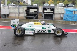Williams FW8