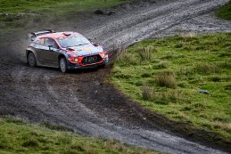 Andreas Mikkelsen - Hyundai i20 Coupé WRC