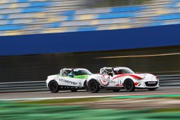 András Király - IL Motorsport - Mazda MX5 vs. Marcel Dekker - Dekker Racing - Mazda MX5
