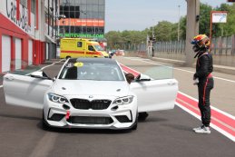 BMW M2 CS Racing