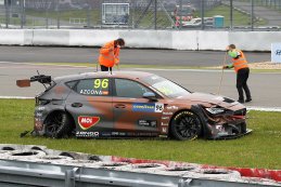 Crash bij de start - WTCR Nürburgring 2021