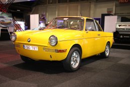 BMW 700