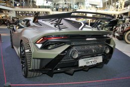 Lamborghini Huracan STO