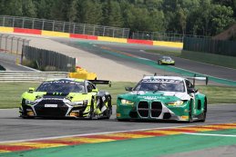 Team WRT Audi vs Walkenhorst BMW