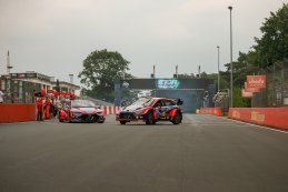 Zolder Driver Swap Norbert Michelisz & Thierry Neuville