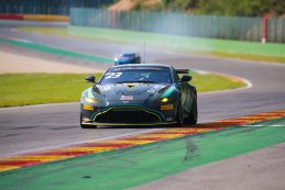 R RAcing - Aston Martin Vantage GT4