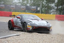 Newbridge Motorsport - Aston Martin Vantage GT4