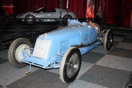 Maserati Tipo 26