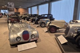 De opening van het Squadra Museum van Guy Moerenhout te Lier in beeld gebracht