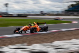 Silverstone: Eurocup-3 in beeld gebracht