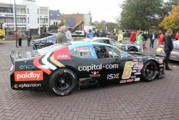 American Festival NASCAR Finals: De parade naar het Heldenplein in beeld gebracht