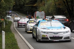American Festival NASCAR Finals: De parade naar het Heldenplein in beeld gebracht