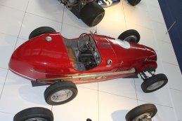 Presentatie Grand Prix Revival Nivelles Baulers in Autoworld Brussels