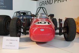 Presentatie Grand Prix Revival Nivelles Baulers in Autoworld Brussels