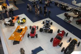 Presentatie Grand Prix Revival Nivelles Baulers in Autoworld Brussels