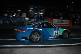 24H Nürburgring: De actie in de pitlane in beeld