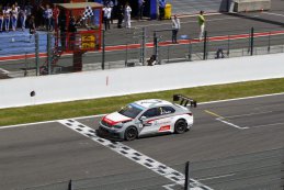 Spa: De WTCC-races in beeld gebracht