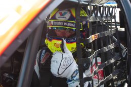 Spa: Babes en de startgrid in beeld