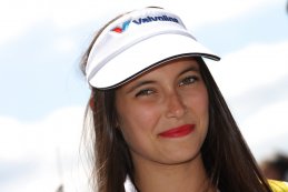 Spa: Babes en de startgrid in beeld