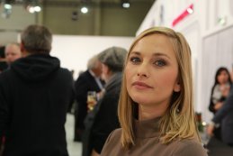 vrouwelijk schoon European Motor Show Brussels 2015